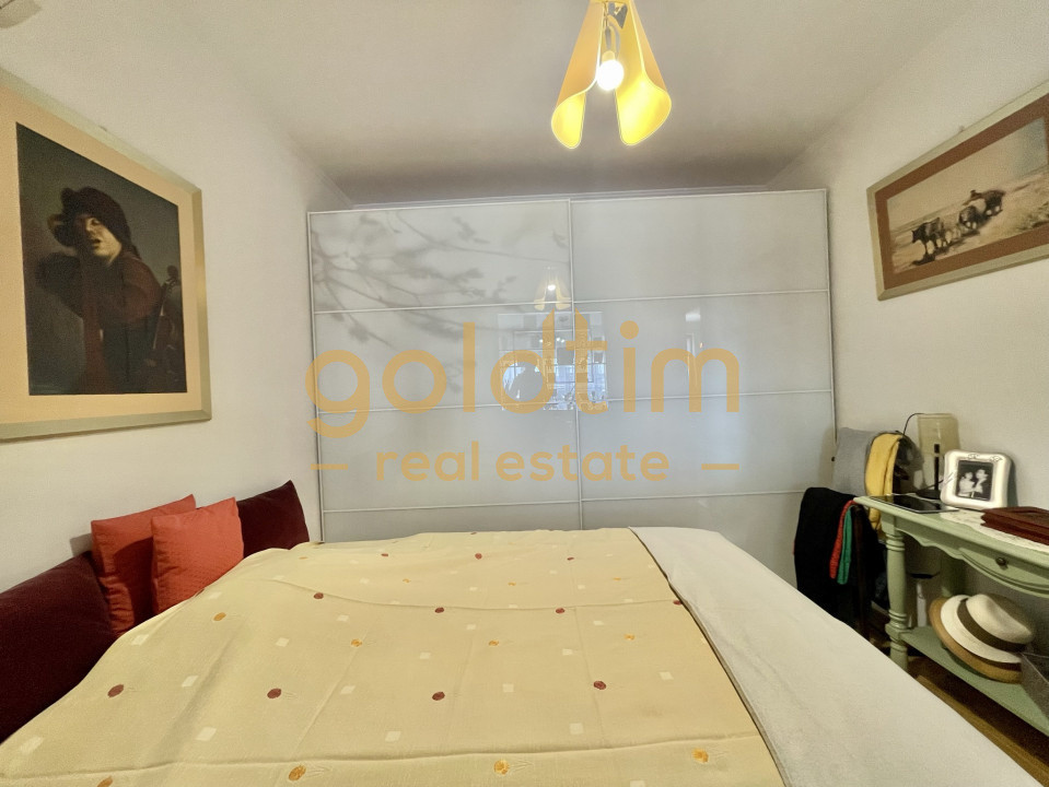 MOBILAT SI UTILAT/ GATA DE MUTAT/ PRIVELISTE