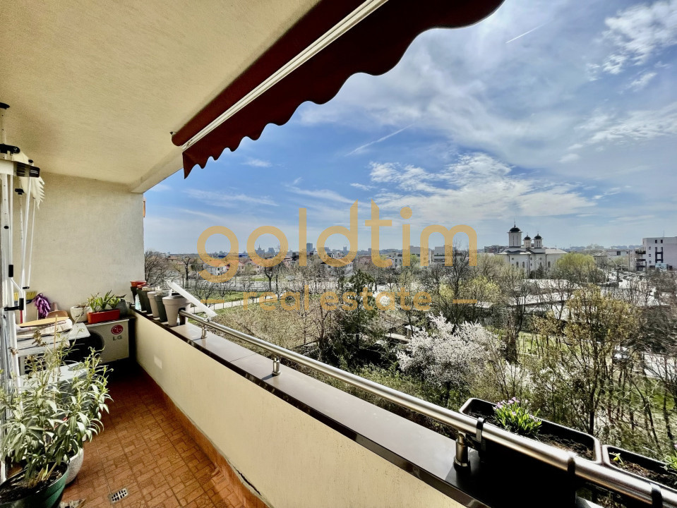 MOBILAT SI UTILAT/ GATA DE MUTAT/ PRIVELISTE