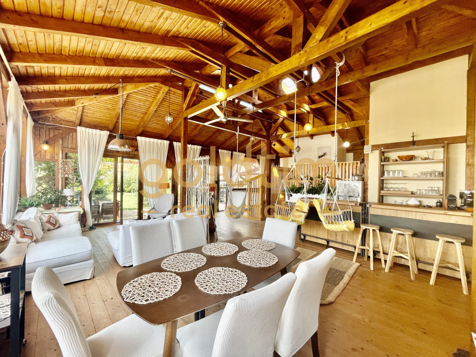 NOU/ SUPERB/ GRADINA MATURA/ PISCINA