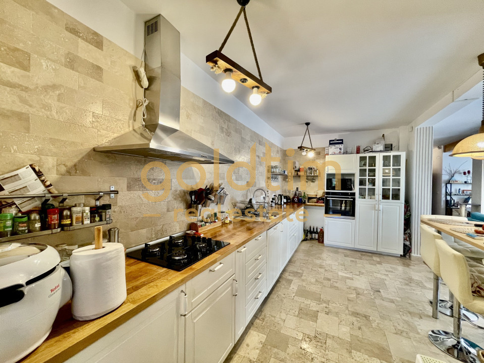 NOU/ SUPERB/ GRADINA MATURA/ PISCINA