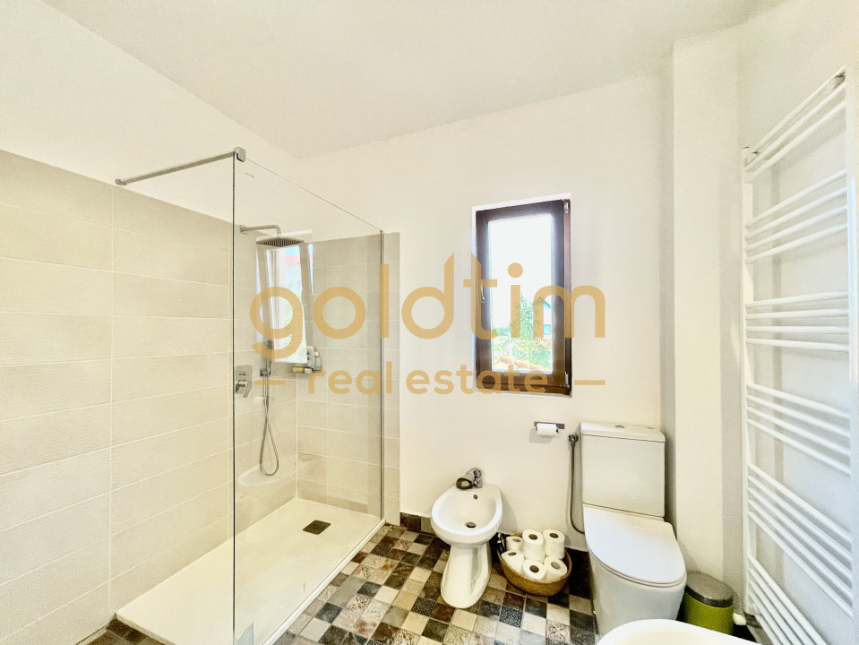 NOU/ SUPERB/ GRADINA MATURA/ PISCINA