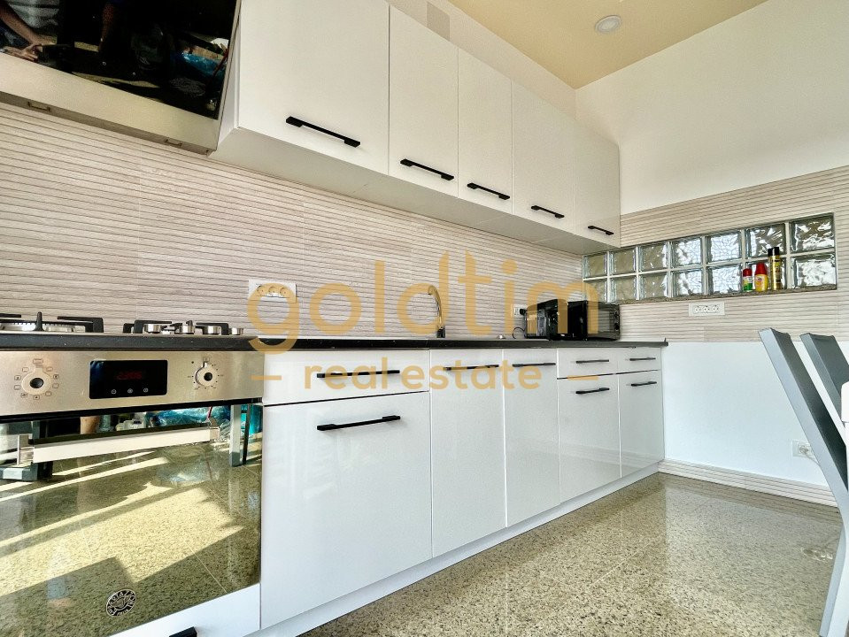 NOU/VILA INDIVIDUALA CU PRIVELISTE LAC/PISCINA/POTRIVITA EVENIMENTE/GRADINITA