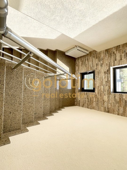 NOU/VILA INDIVIDUALA CU PRIVELISTE LAC/PISCINA/POTRIVITA EVENIMENTE/GRADINITA