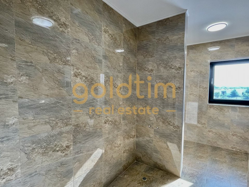 NOU/VILA INDIVIDUALA CU PRIVELISTE LAC/PISCINA/POTRIVITA EVENIMENTE/GRADINITA