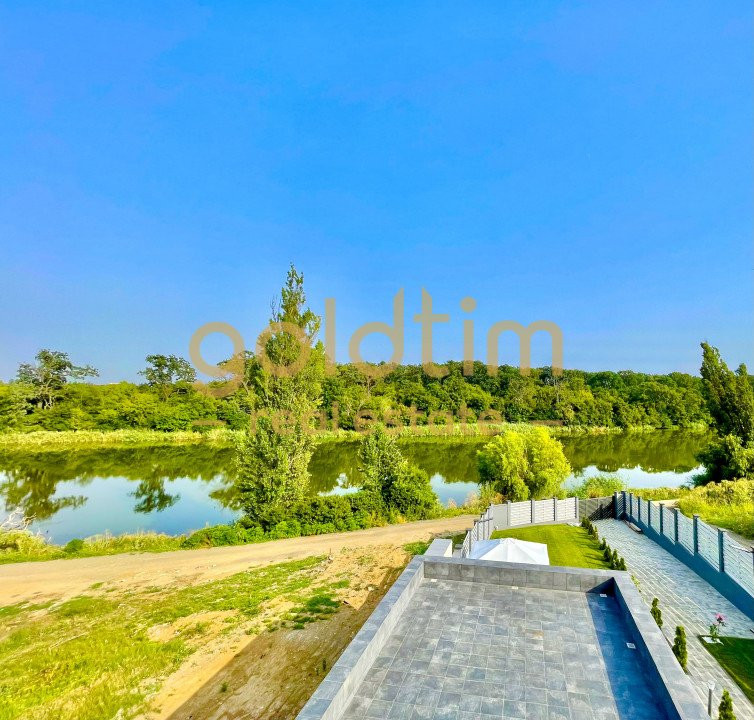 NOU/VILA INDIVIDUALA CU PRIVELISTE LAC/PISCINA/POTRIVITA EVENIMENTE/GRADINITA