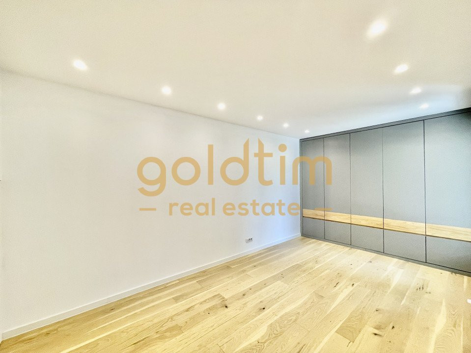 NOU/SUPERB/ OXFORD GARDENS/RENOVAT/PARCARE