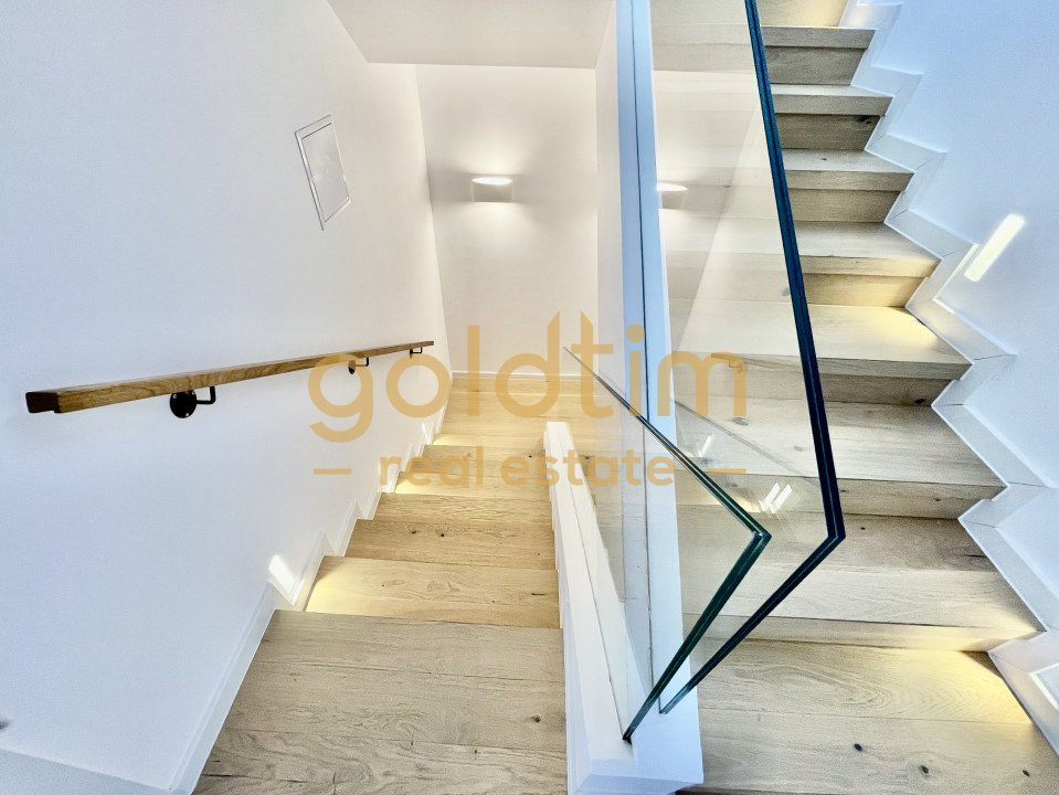 NOU/SUPERB/ OXFORD GARDENS/RENOVAT/PARCARE