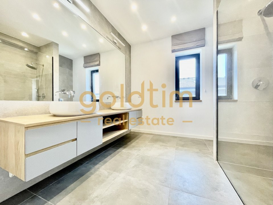 NOU/SUPERB/ OXFORD GARDENS/RENOVAT/PARCARE