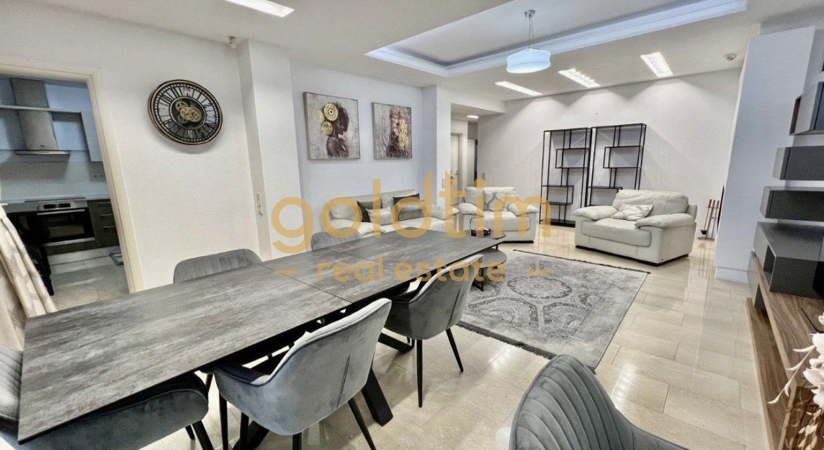 SUPERB/ ANSAMBLU SECURiZAT/ 3 LOCURI PARCARE