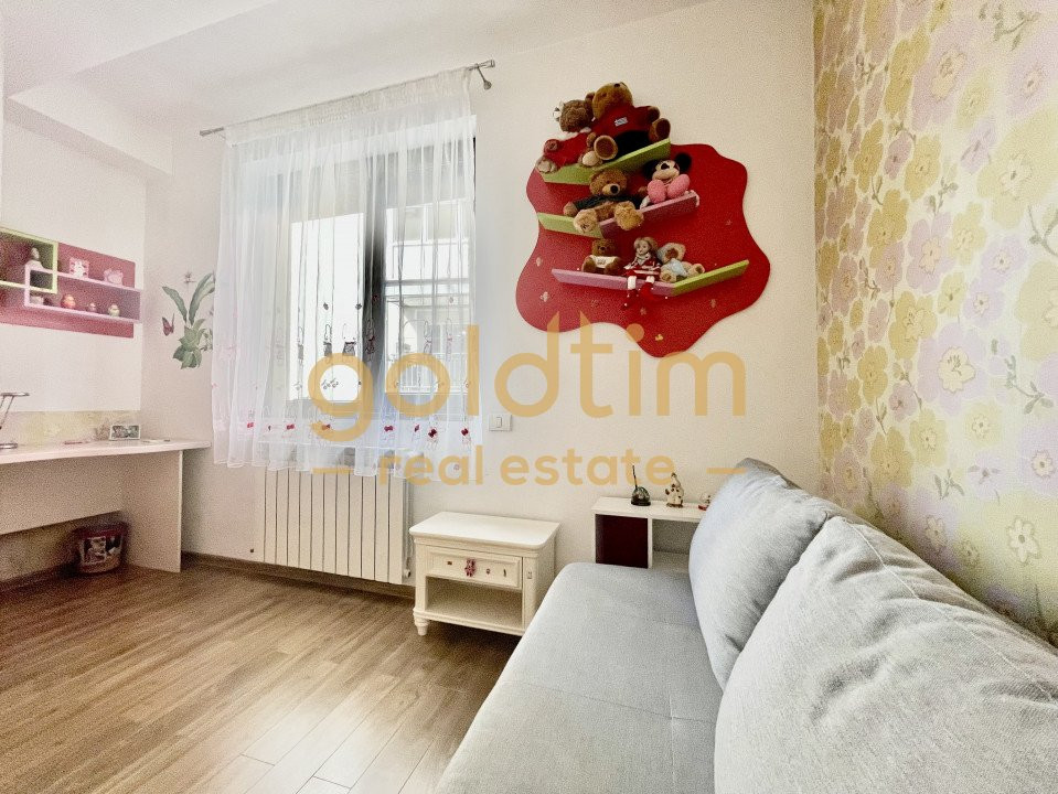 NOU/MOBILAT SI UTlLAT