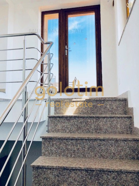 PENTHOUSE CU GARDEN FLOOR/200mp TERASA/DRESSING/ PARCARE/PRIVELISTE SUPERBA