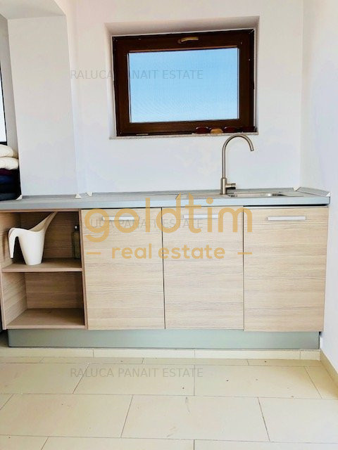 PENTHOUSE CU GARDEN FLOOR/200mp TERASA/DRESSING/ PARCARE/PRIVELISTE SUPERBA