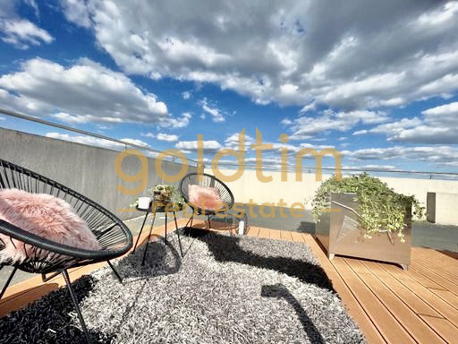 PENTHOUSE CU GARDEN FLOOR/200mp TERASA/DRESSING/ PARCARE/PRIVELISTE SUPERBA