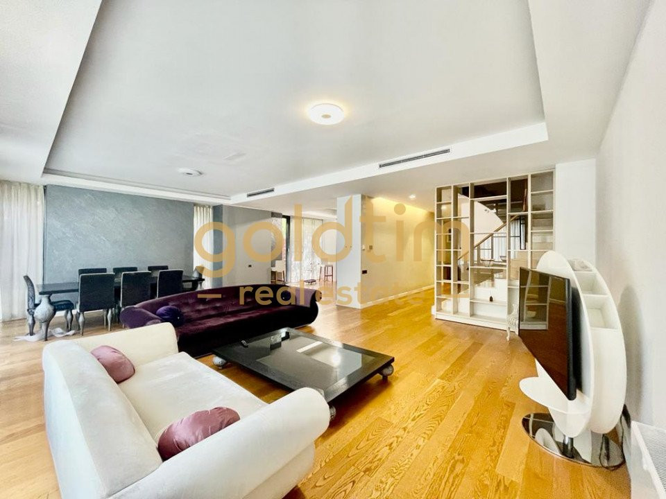 VILA IN COMPLEX RESIDENTIAL/IANCU NICOLAE