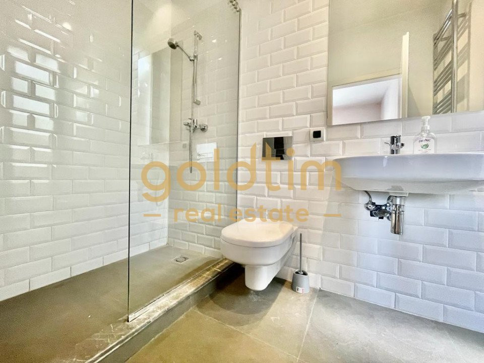 VILA IN COMPLEX RESIDENTIAL/IANCU NICOLAE