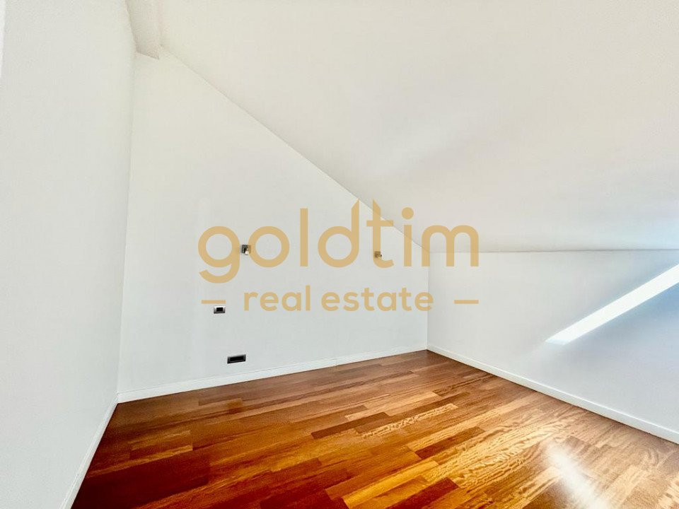 VILA IN COMPLEX RESIDENTIAL/IANCU NICOLAE