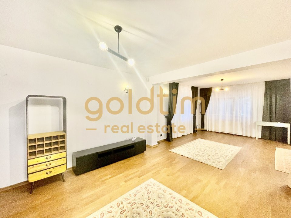 VILA INDIVIDUALA/ TEREN 500 Mp