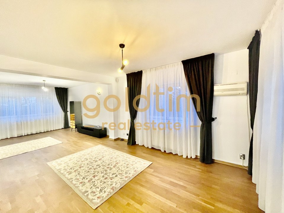 VILA INDIVIDUALA/ TEREN 500 Mp