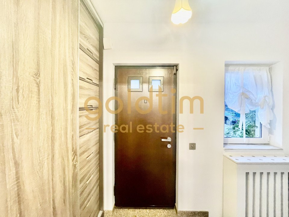 VILA INDIVIDUALA/ TEREN 500 Mp