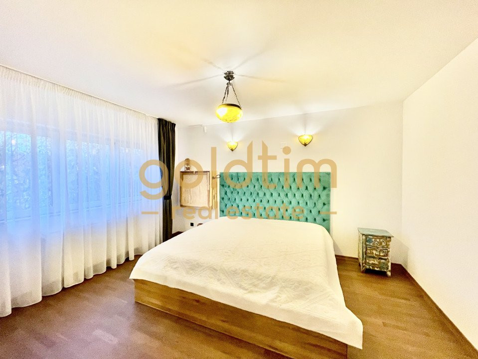 VILA INDIVIDUALA/ TEREN 500 Mp