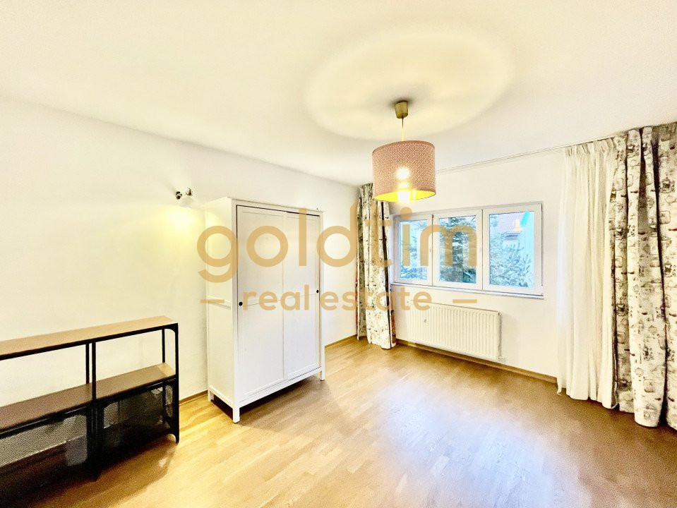 VILA INDIVIDUALA/ TEREN 500 Mp