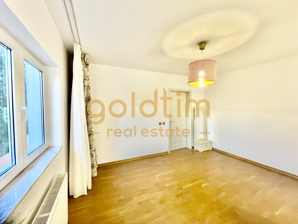 VILA INDIVIDUALA/ TEREN 500 Mp