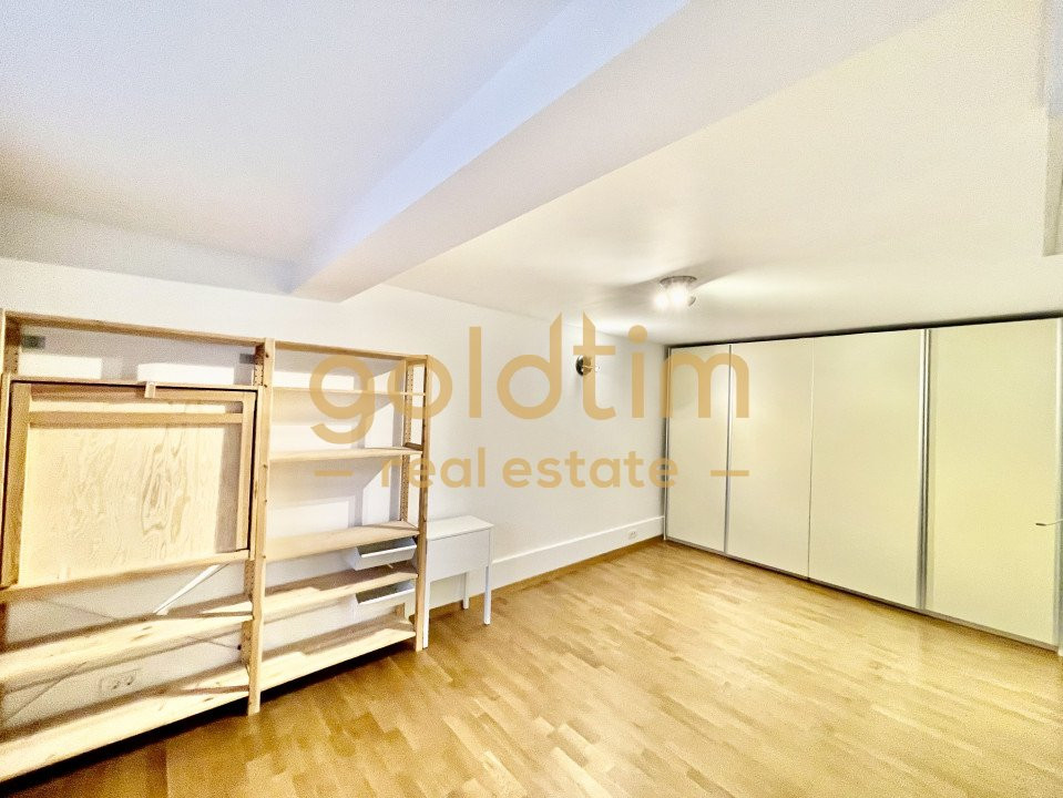 VILA INDIVIDUALA/ TEREN 500 Mp