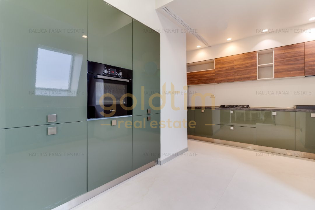 NEW/ ULTRA LUXURY DESIGN/DUPLEX/UNDERGROUND PARKING