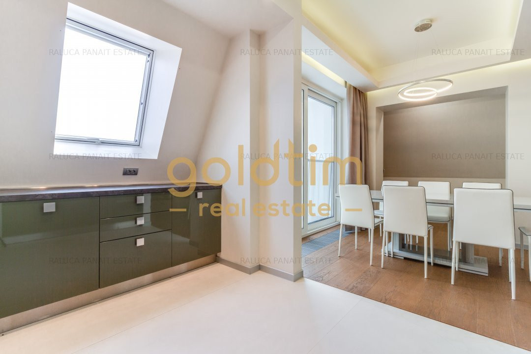 NEW/ ULTRA LUXURY DESIGN/DUPLEX/UNDERGROUND PARKING