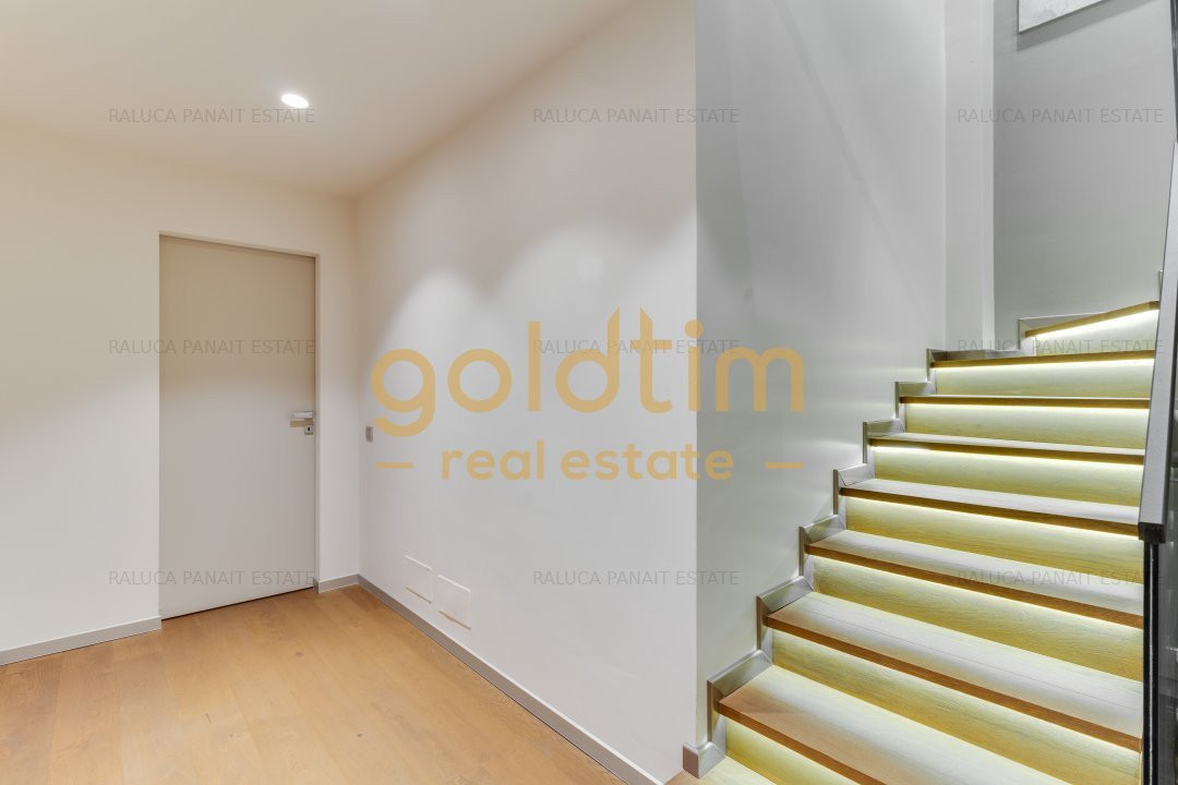 NEW/ ULTRA LUXURY DESIGN/DUPLEX/UNDERGROUND PARKING