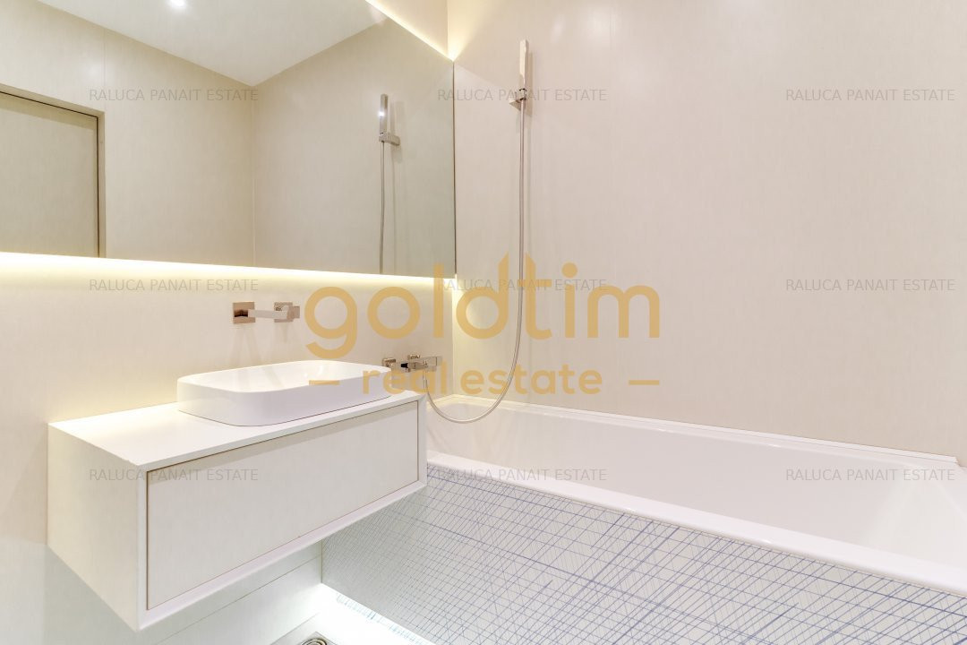 NEW/ ULTRA LUXURY DESIGN/DUPLEX/UNDERGROUND PARKING