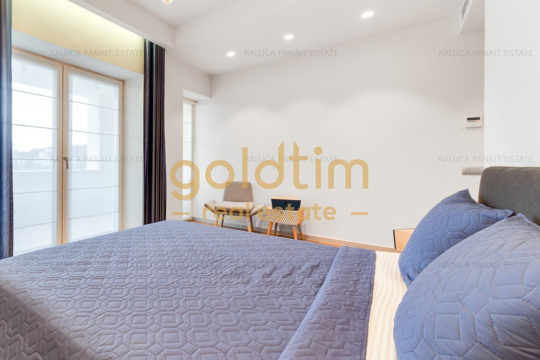 NEW/ ULTRA LUXURY DESIGN/DUPLEX/UNDERGROUND PARKING