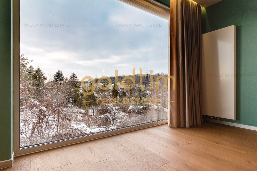 NEW/ ULTRA LUXURY DESIGN/DUPLEX/UNDERGROUND PARKING