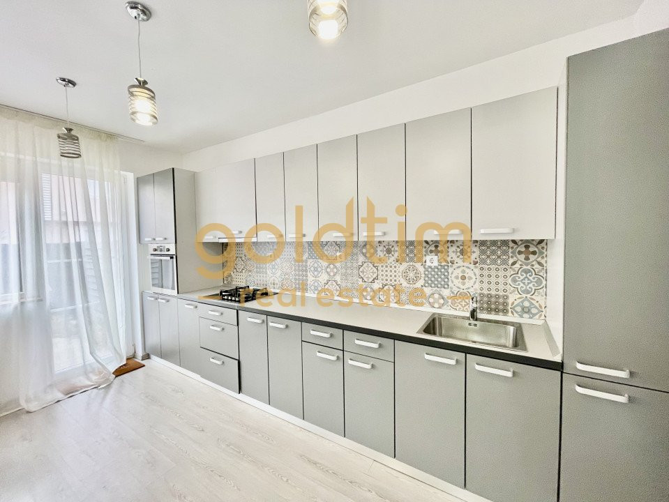 PET FRIENDLY/ PIPERA OMV/ ANSAMBLU SECURIZAT/ PISCiNA