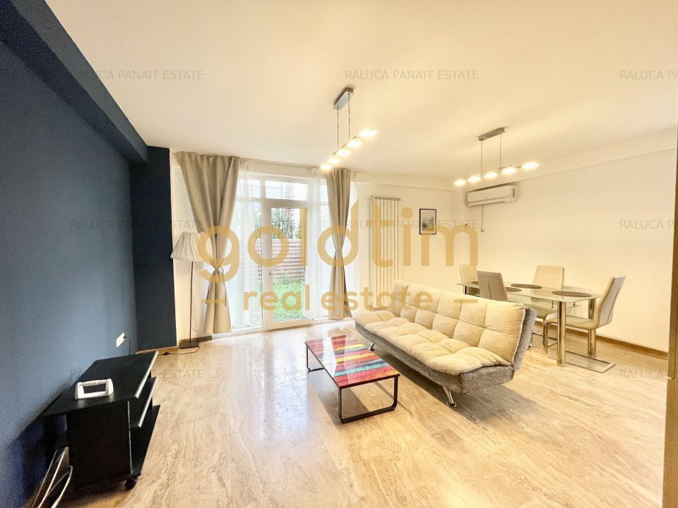 ZONA LINISTITA/ CURTE