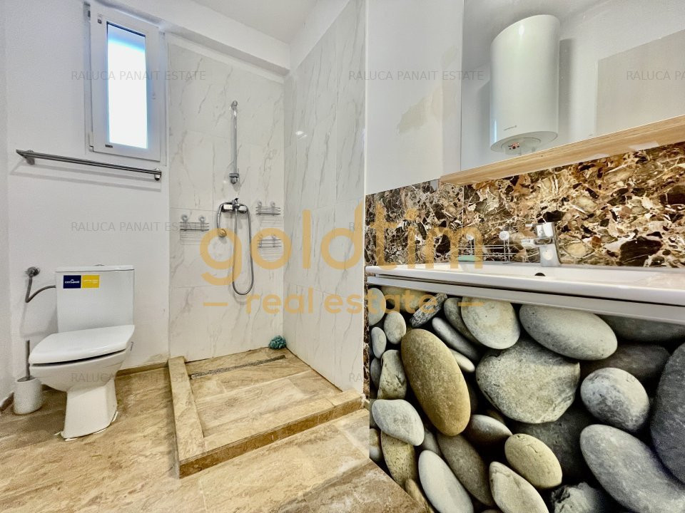 ZONA LINISTITA/ CURTE