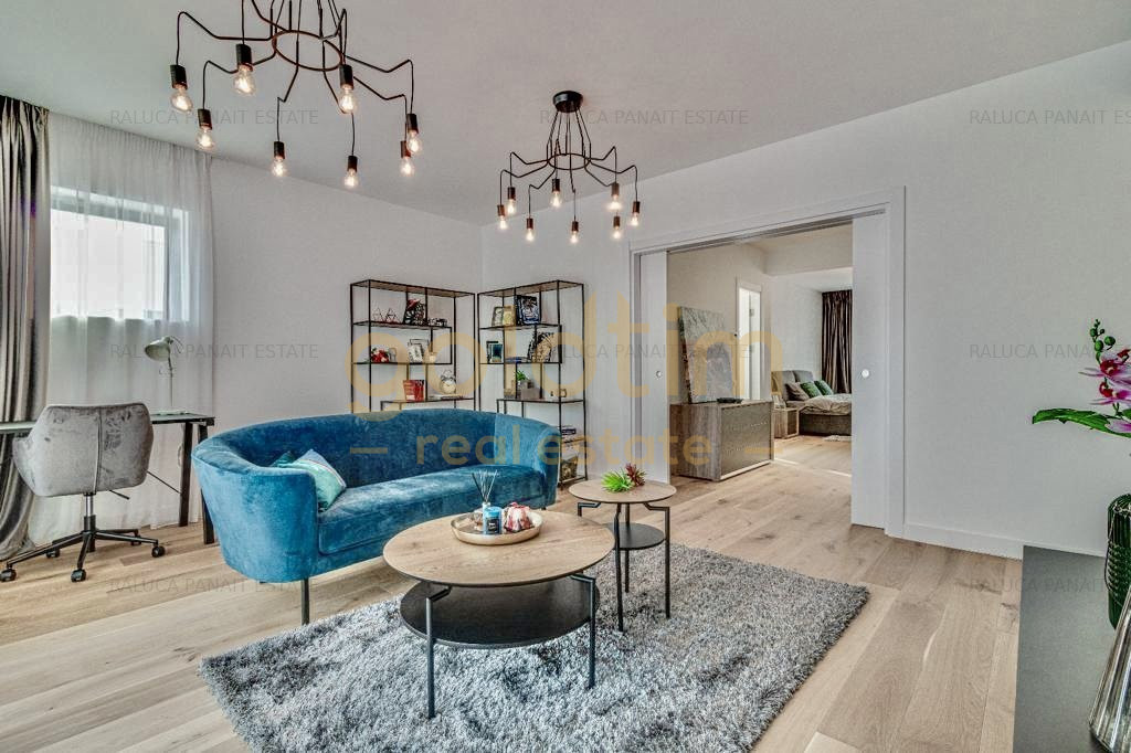 VILA SUPERBA// GARAJ/ SPATII GENEROASE