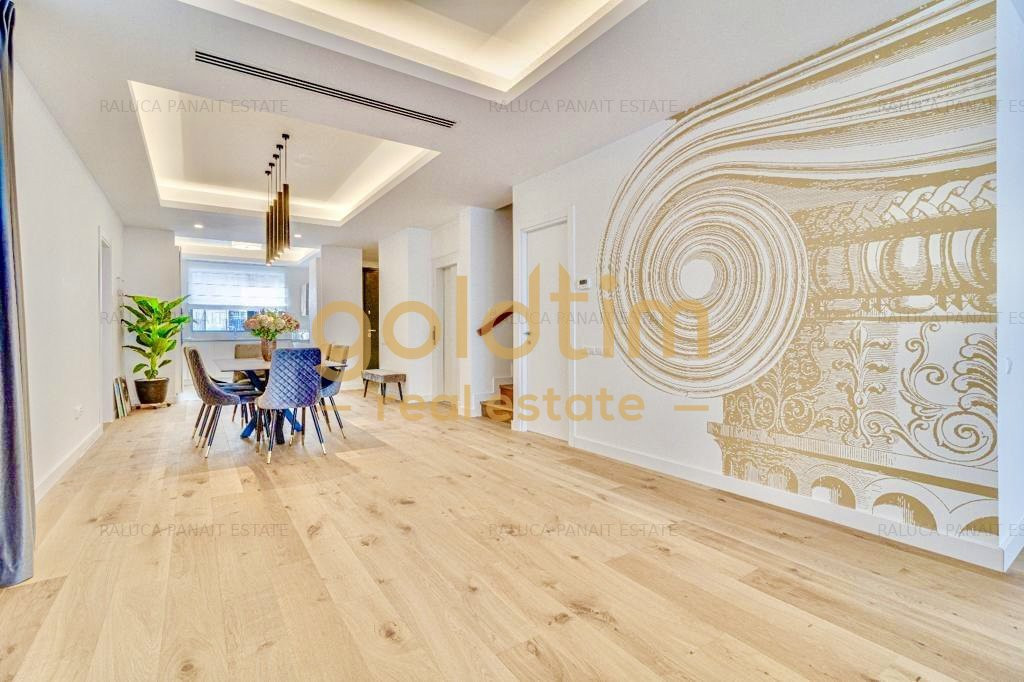 VILA SUPERBA// GARAJ/ SPATII GENEROASE