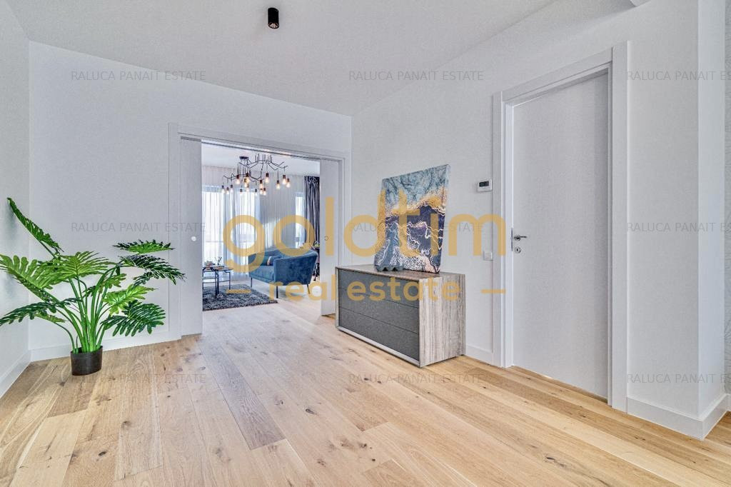 VILA SUPERBA// GARAJ/ SPATII GENEROASE