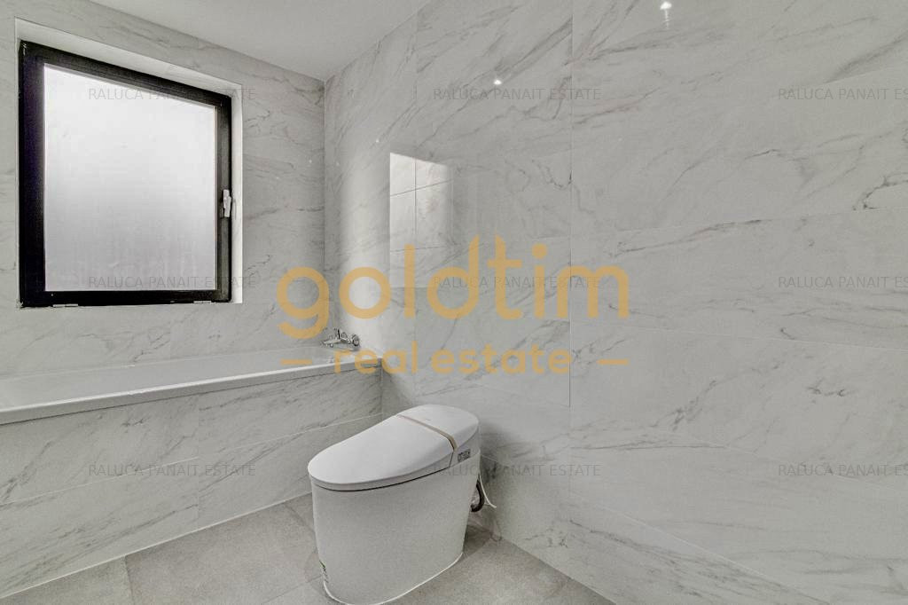 VILA SUPERBA// GARAJ/ SPATII GENEROASE