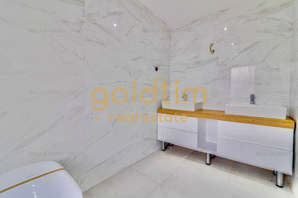 VILA SUPERBA// GARAJ/ SPATII GENEROASE