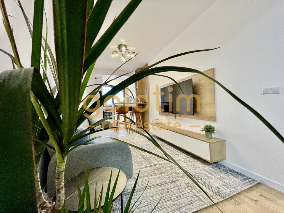 NOU/ SUPERB/ ULTIMUL ETAJ/ SPATII DEPOZITARE/ PARCARE/ 