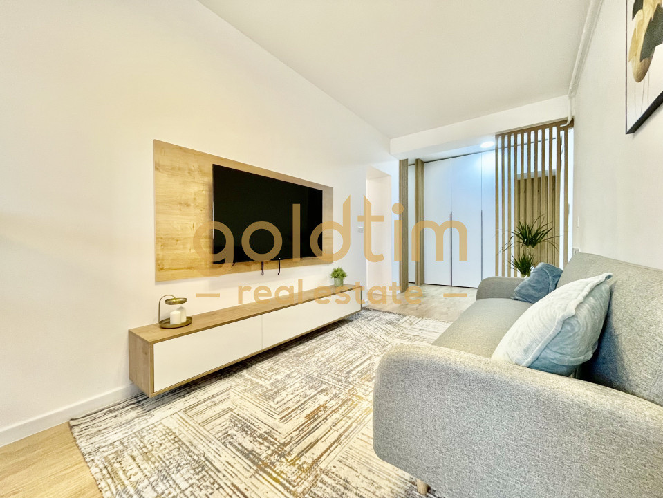 NOU/ SUPERB/ ULTIMUL ETAJ/ SPATII DEPOZITARE/ PARCARE/ 