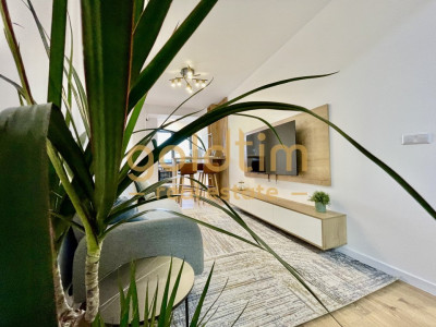 NOU/ SUPERB/ ULTIMUL ETAJ/ SPATII DEPOZITARE/ PARCARE/ 