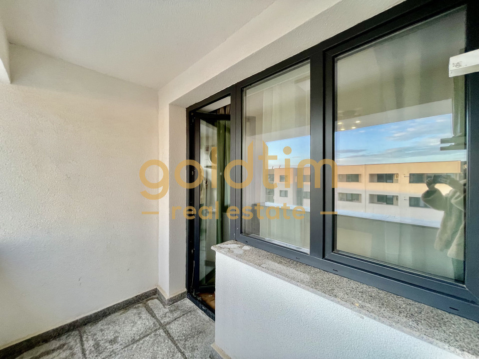 NOU/ SUPERB/ ULTIMUL ETAJ/ SPATII DEPOZITARE/ PARCARE/ 