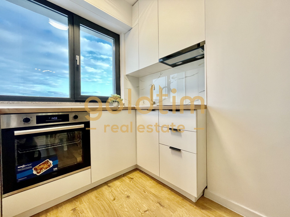 NOU/ SUPERB/ ULTIMUL ETAJ/ SPATII DEPOZITARE/ PARCARE/ 