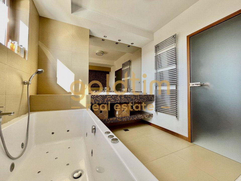 SUPERB/ PENTHOUSE TERASA 130 MP/ MOBILAT SI UTILAT/ PARCARE