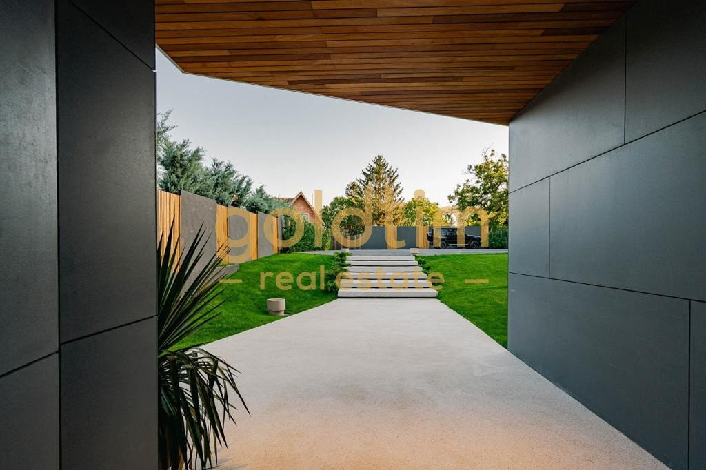 VILA SUPERBA/NOUA/PISCINA/PONTON LAC/SNAGOV