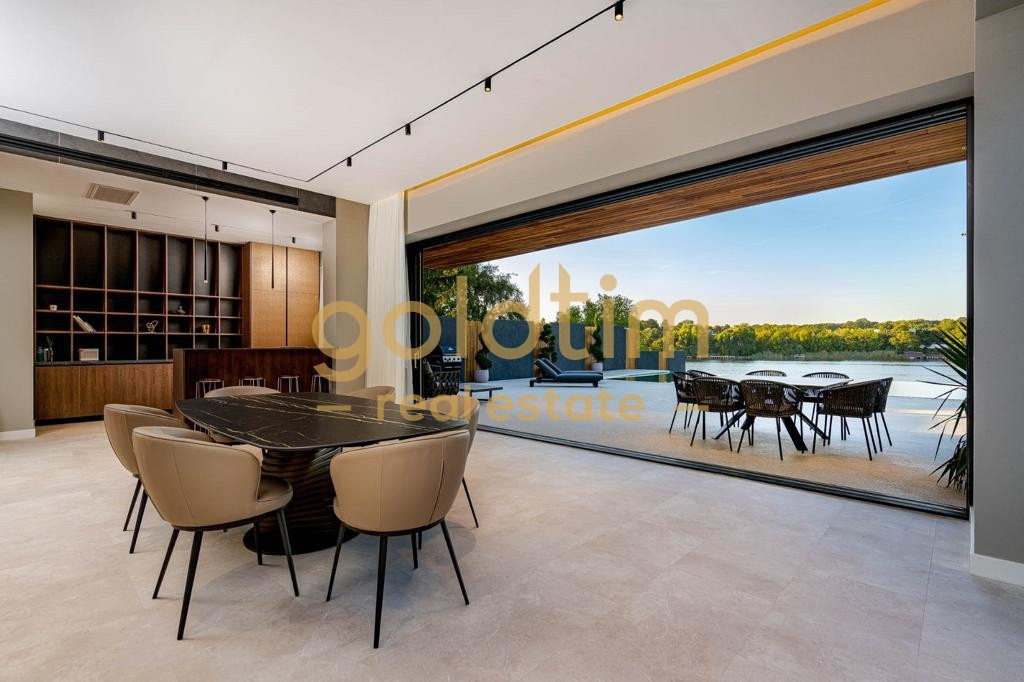 VILA SUPERBA/NOUA/PISCINA/PONTON LAC/SNAGOV