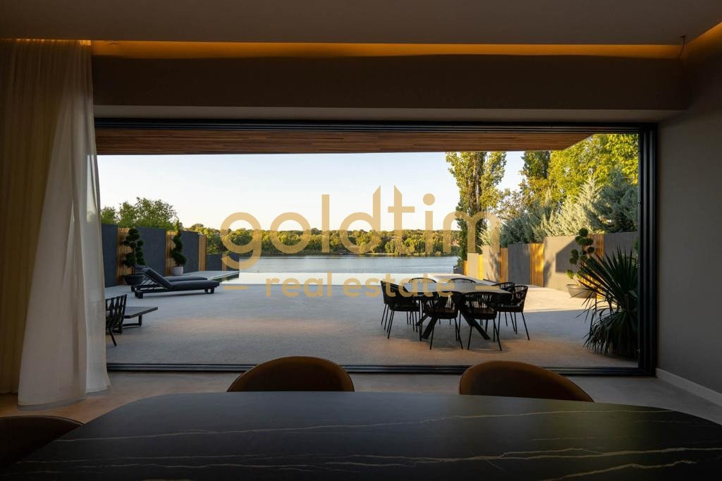 VILA SUPERBA/NOUA/PISCINA/PONTON LAC/SNAGOV